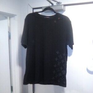 *NEW* Louis Vuitton Embroidered Black LV. Monogrammed T-Shirt